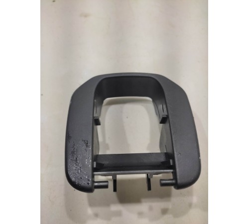 Накладка боковая на сиденье