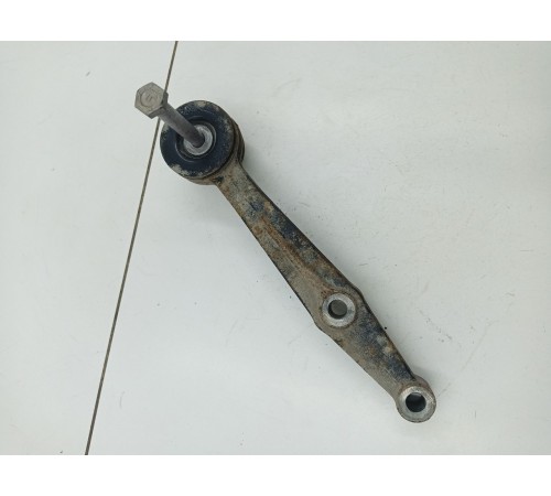 Кронштейн крепления переднего редуктора