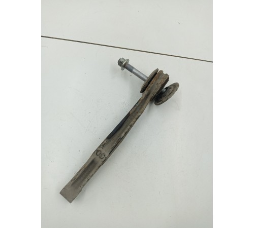 Кронштейн крепления переднего редуктора