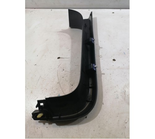 Обшивка крышки багажника правая