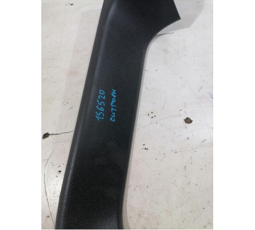 Обшивка крышки багажника правая