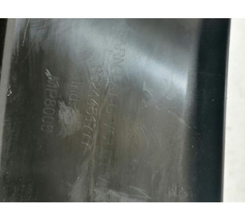 Обшивка крышки багажника правая