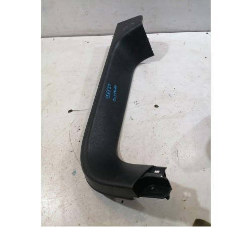 Обшивка крышки багажника правая