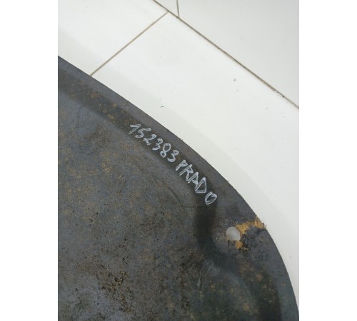 Уплотнитель капота