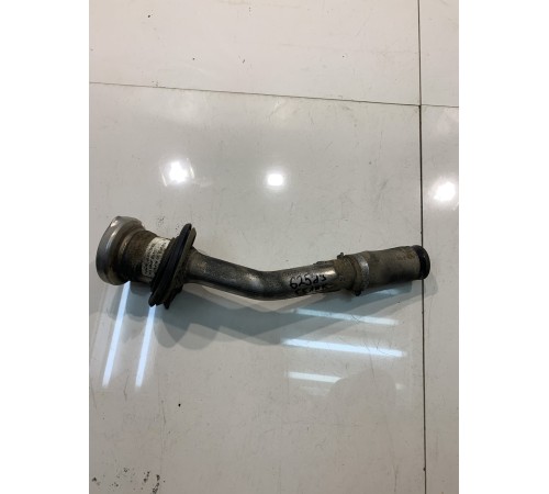 Горловина топливного бака