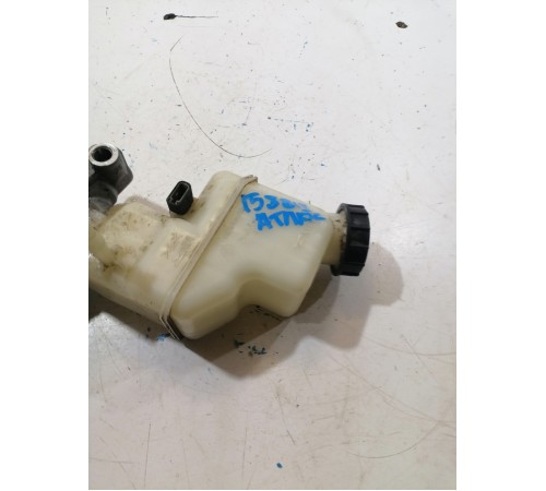 Главный тормозной цилиндр в сборе