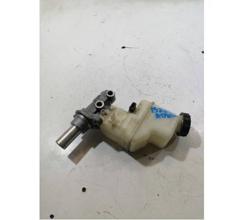 Главный тормозной цилиндр в сборе