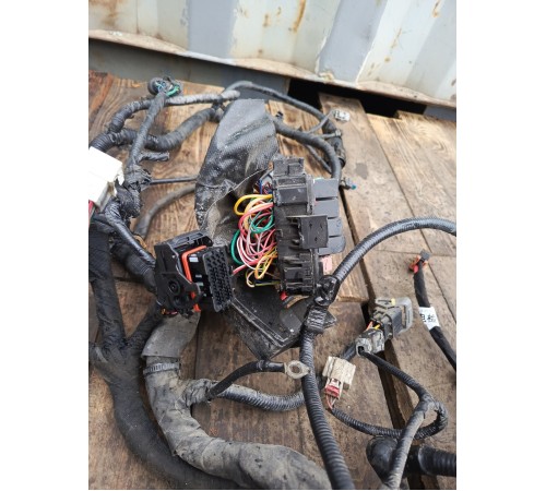 Электропроводка подкапотная с монтажным блоком