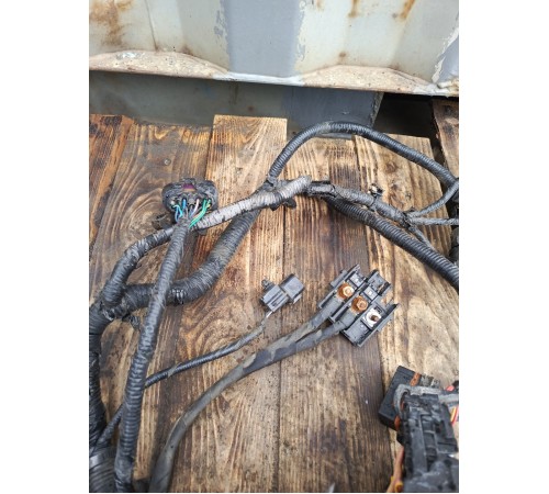 Электропроводка подкапотная с монтажным блоком