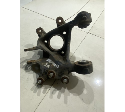 Кулак поворотный(задний правый)