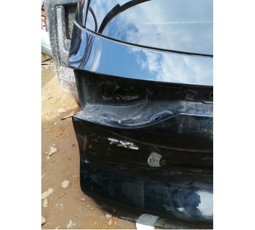 Крышка багажника в сборе со стеклом