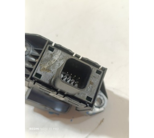 Кнопка стояночного тормоза