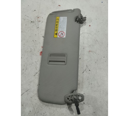 Солнцезащитный козырёк (левый)