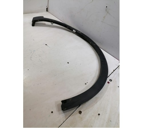 Накладка крыла передняя правая