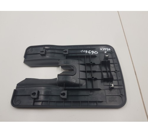 Заглушка крепления сиденья задняя