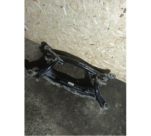 Балка подвески (подрамник) задняя