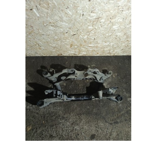 Балка подвески (подрамник) задняя