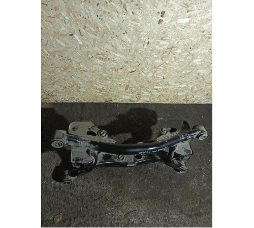 Балка подвески (подрамник) задняя