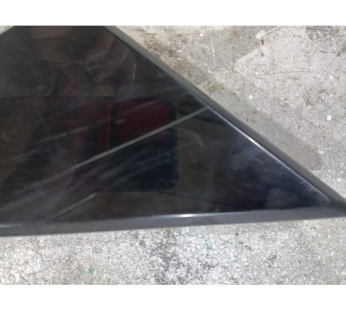 Декоративная накладка правого зеркала заднего вида