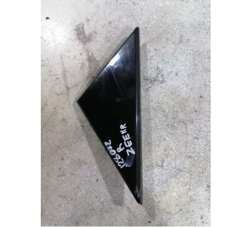 Декоративная накладка правого зеркала заднего вида