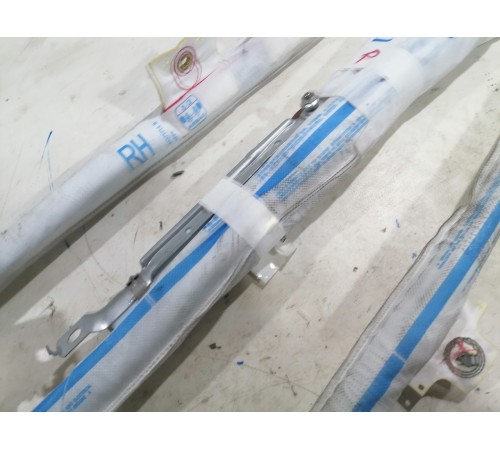 Подушка безопасности боковая шторка правая