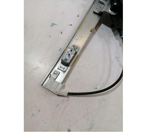 Стеклоподъёмник задний левый