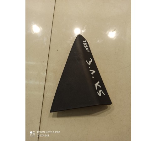 Уголок двери (задний, левый)