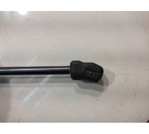 Амортизатор багажника (правый)