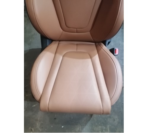 Сиденье переднее правое