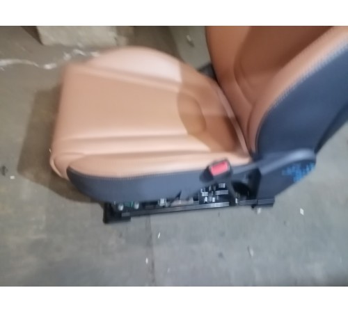 Сиденье переднее правое