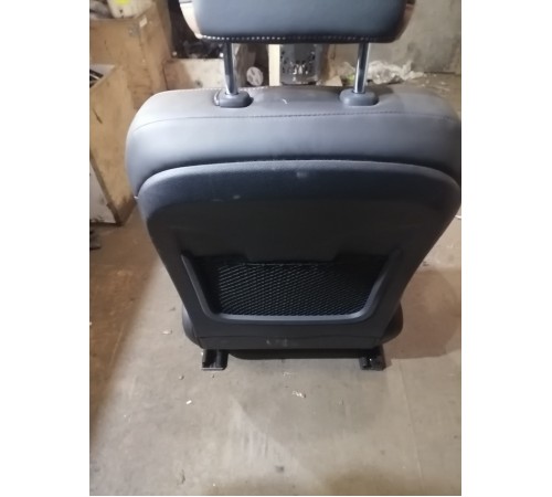 Сиденье переднее правое