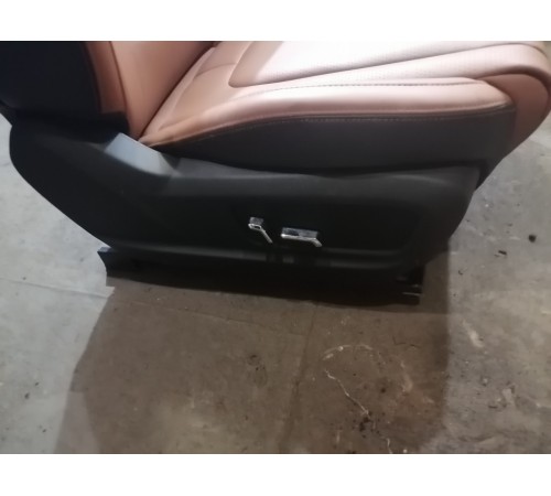 Сиденье переднее правое