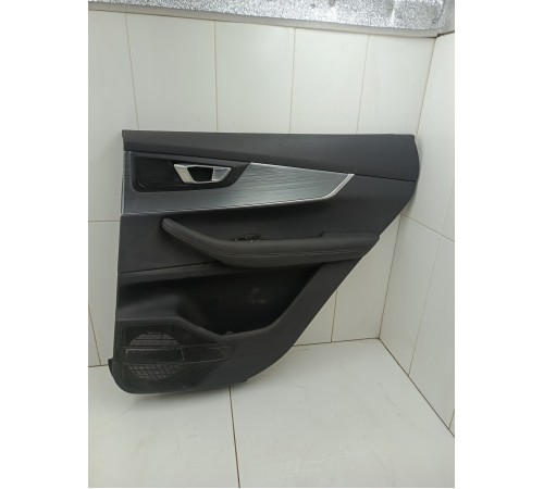 Обшивка двери задняя правая