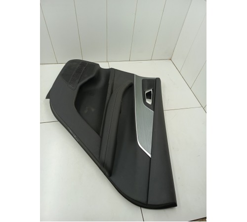 Обшивка двери задняя правая