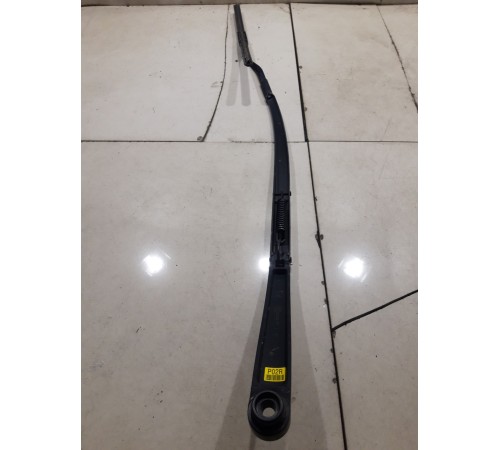 Поводок стеклоочистителя правый