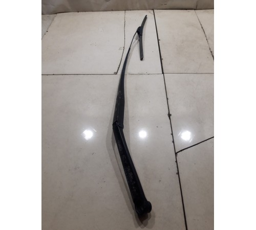 Поводок стеклоочистителя правый