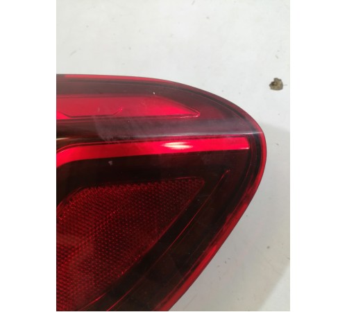 Фонарь задний правый наружный