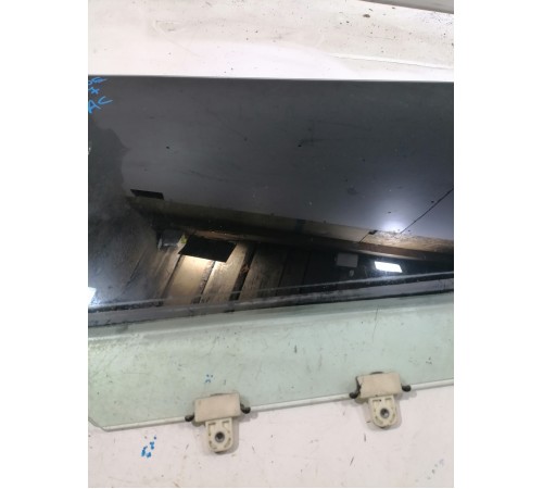 Стекло двери заднее левое