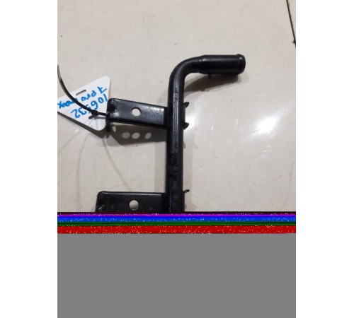 Патрубок системы охлаждения (металлический)