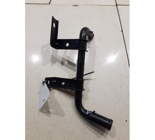 Патрубок системы охлаждения (металлический)