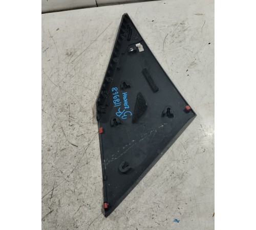 Молдинг крыла задний правый