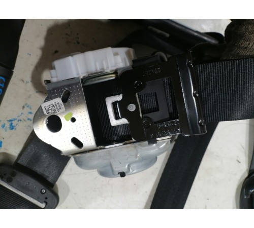 Ремень безопасности передний левый