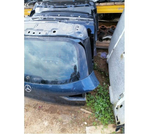 Дверь багажника со стеклом