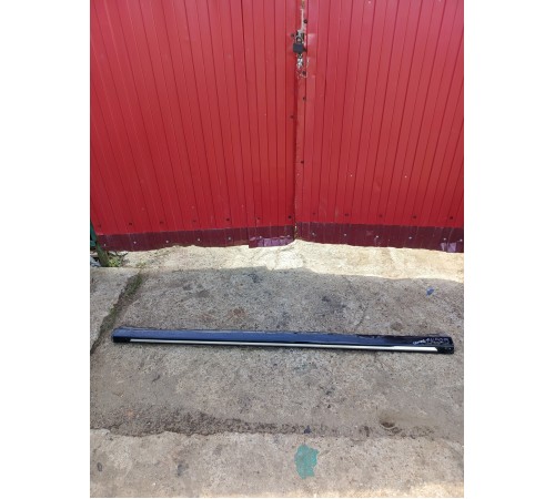 Накладка порога правая наружняя