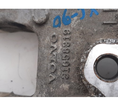 Кулак поворотный(задний левый)