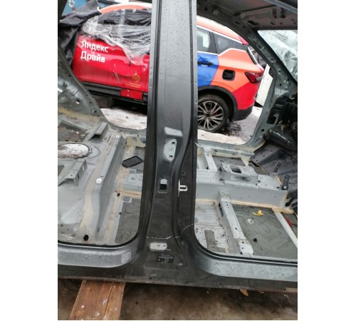 Порог со стойкой правый