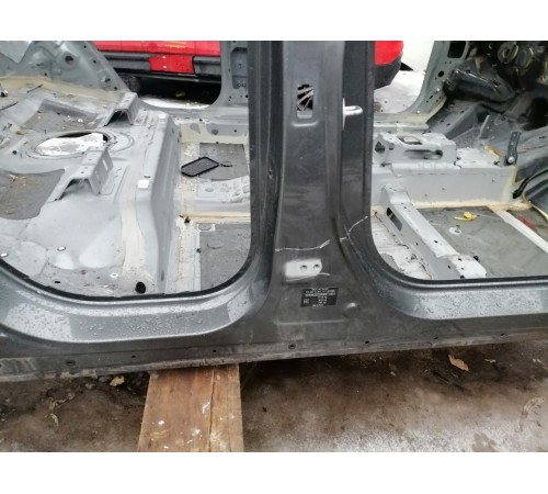 Порог со стойкой правый