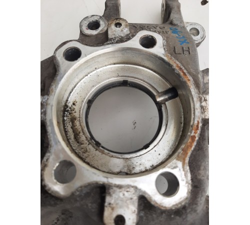 Кулак поворотный(задний левый)