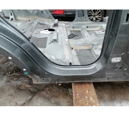 Порог со стойкой правый