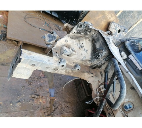 Лонжерон (четверть) передний правый